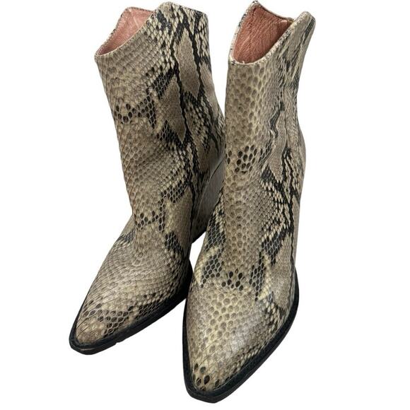 Alias Mae Western Snakeskin Ankle Cowboy Boots Rodeo Cowgirl Mobwife Block Heel - Picture 3 of 14